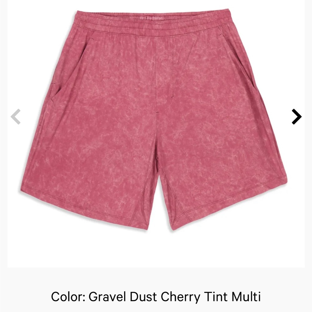 Lululemon Mens Pacebreaker shorts - medium. 9”